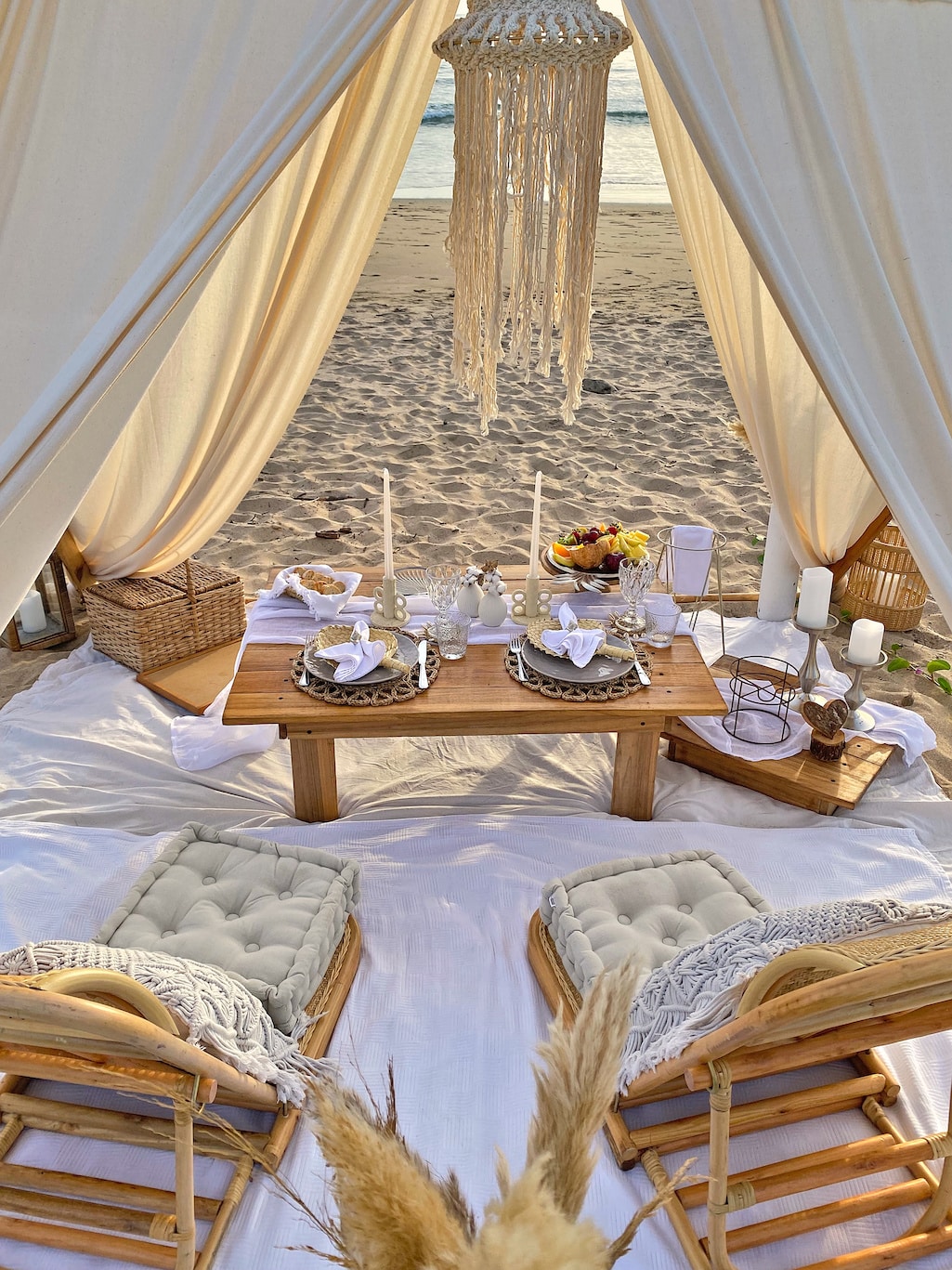 Luxury Beach Picnic