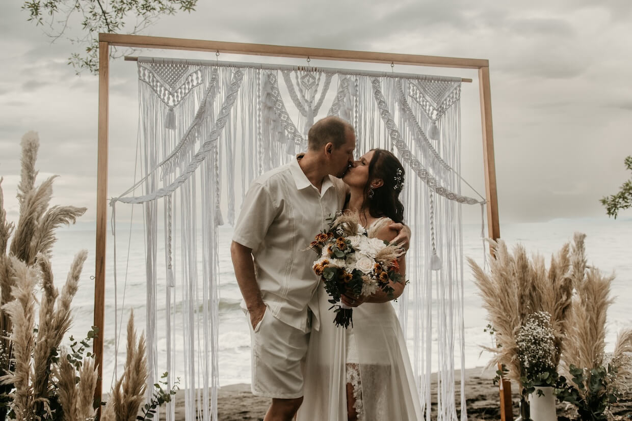 Elopement in Costa Rica